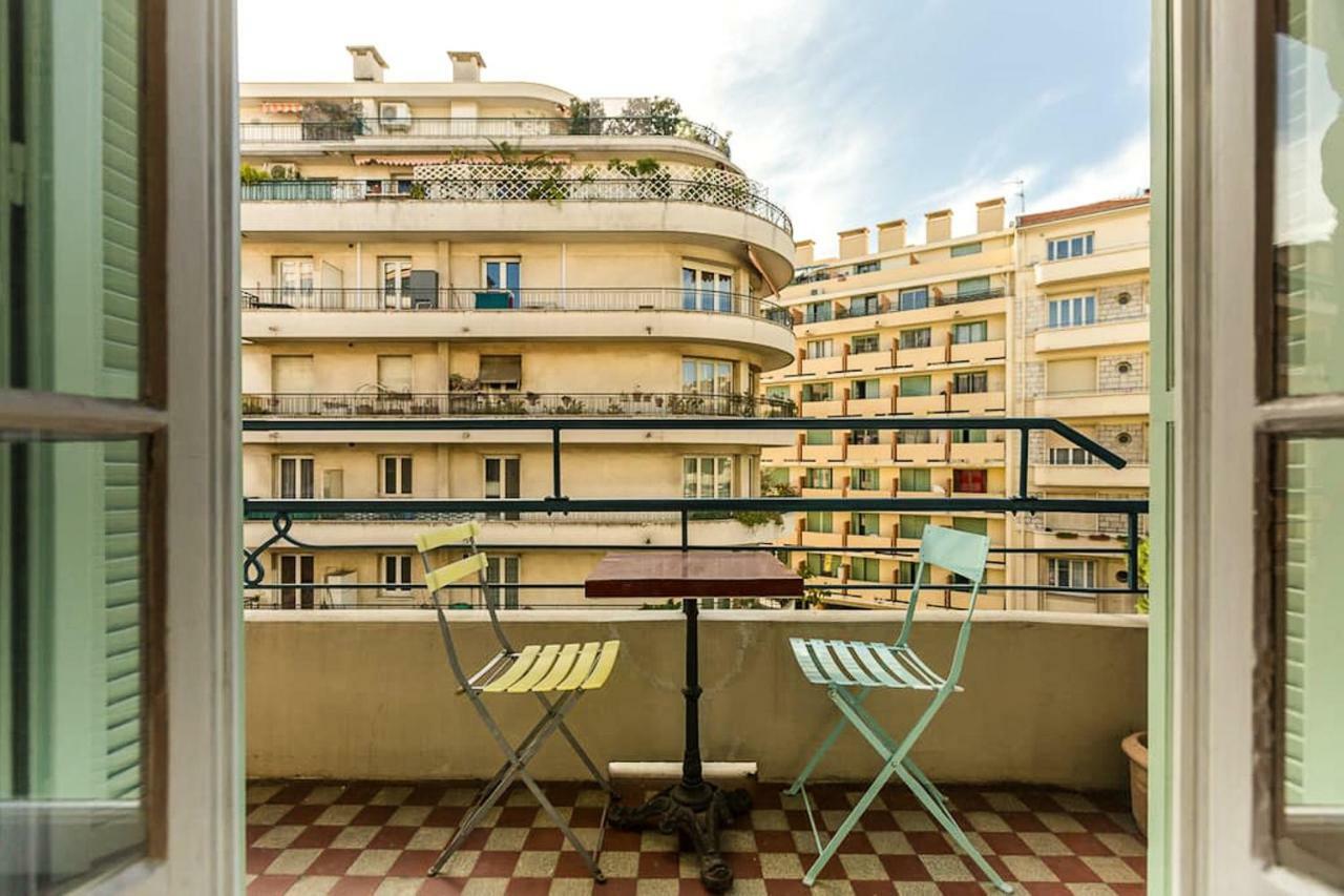 Apartment Center Nice,1 , 2 Balcons *